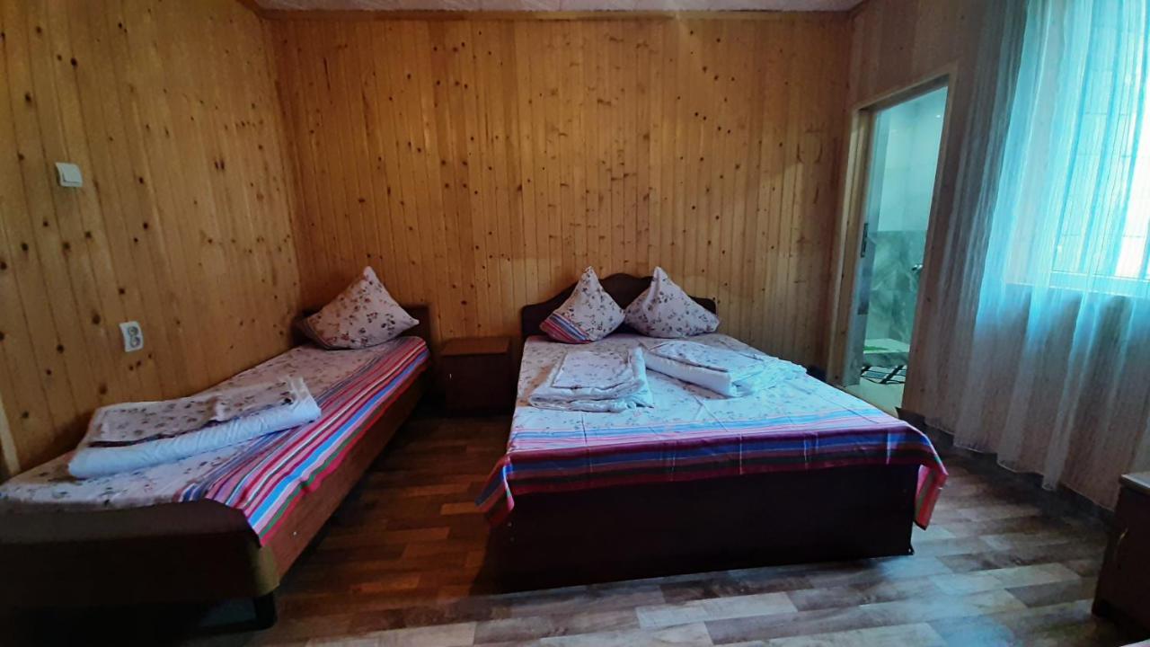 Zolotaya Buhta 10 Hotel Пицунда Екстериор снимка