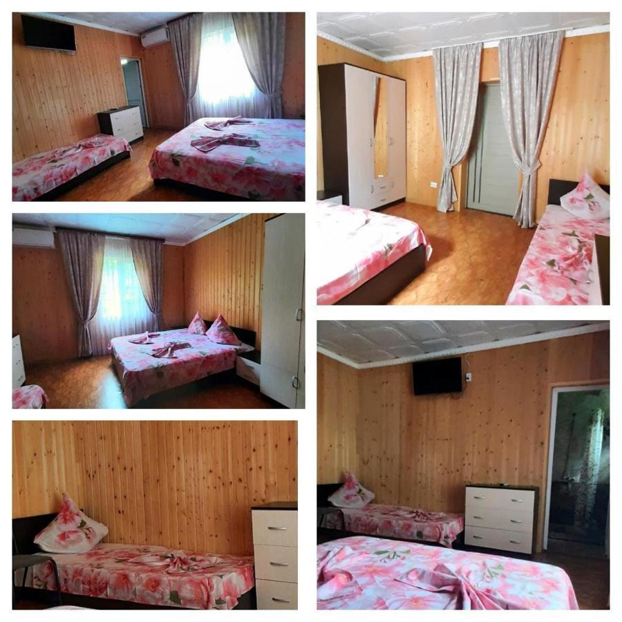 Zolotaya Buhta 10 Hotel Пицунда Екстериор снимка